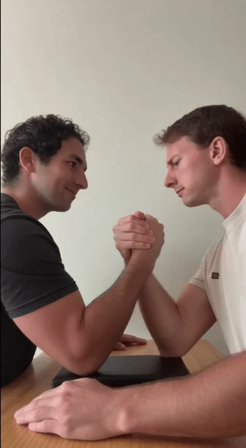 刚刚，OpenAI Sora 2重磅登场！首个APP上线，或将成为AI时代新TikTok-20.jpg